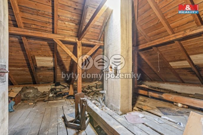 Prodej, Obchod a služby, Žlebské Chvalovice