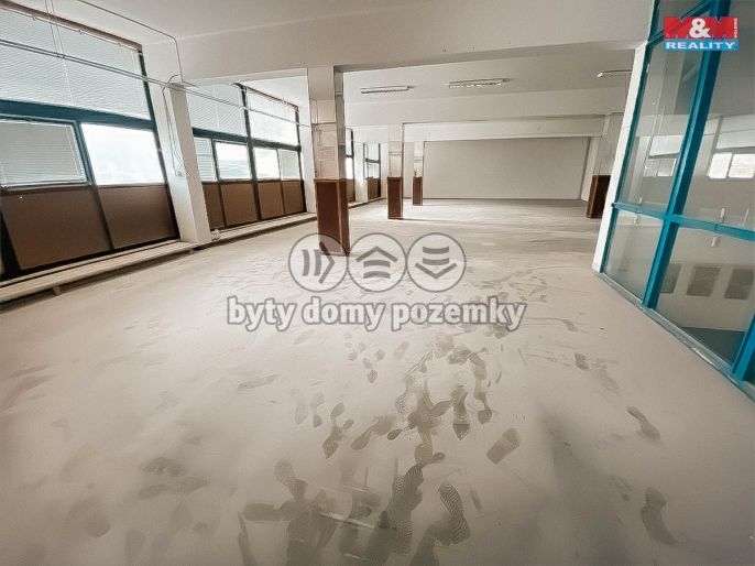 Pronájem, Obchod a služby, Sázava