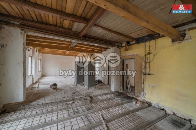 Prodej, Nájemní dům, Luby