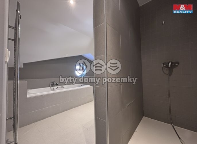 Pronájem, Byt 1+kk, Zákupy