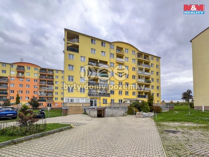 Pronájem, Byt 1+kk, Klecany