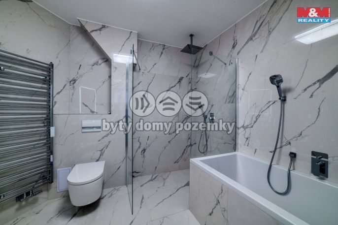 Prodej, Byt 4+1, Cheb