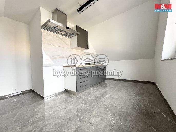 Pronájem, Byt 2+1, Velešín