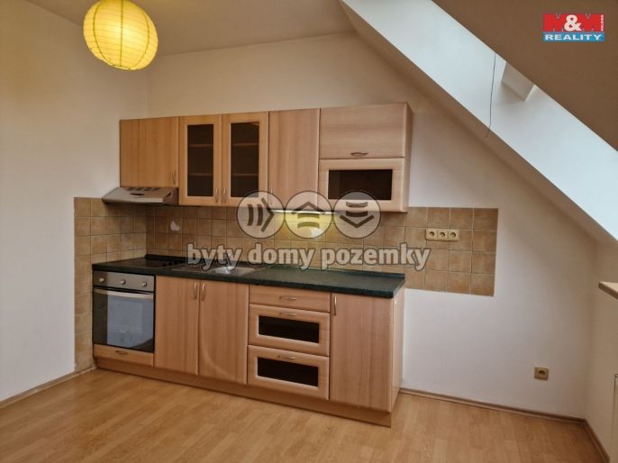 Pronájem, Byt 1+kk, Trutnov