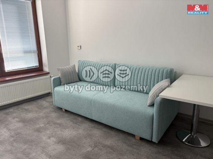 Pronájem, Byt 1+kk, Pardubice