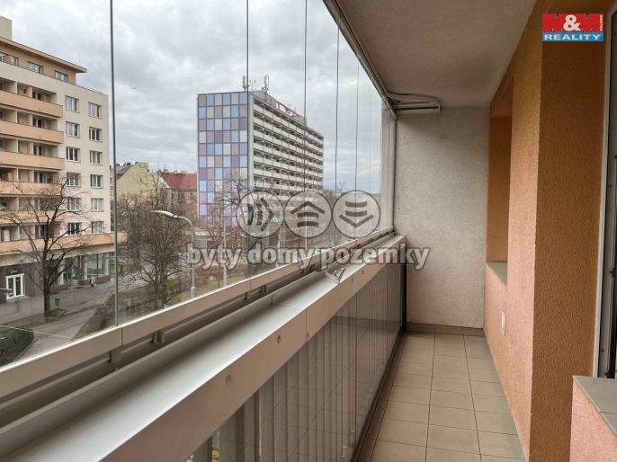 Pronájem, Byt 1+kk, Pardubice