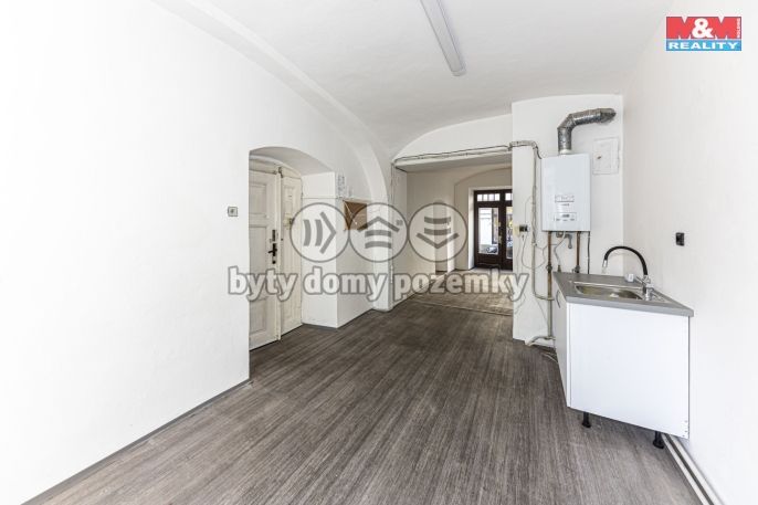 Pronájem, Obchod a služby, Kolín