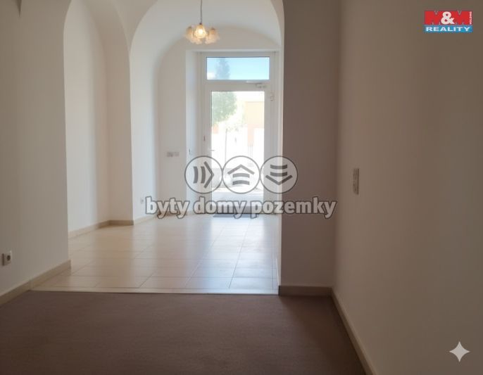 Pronájem, Obchod a služby, Přelouč