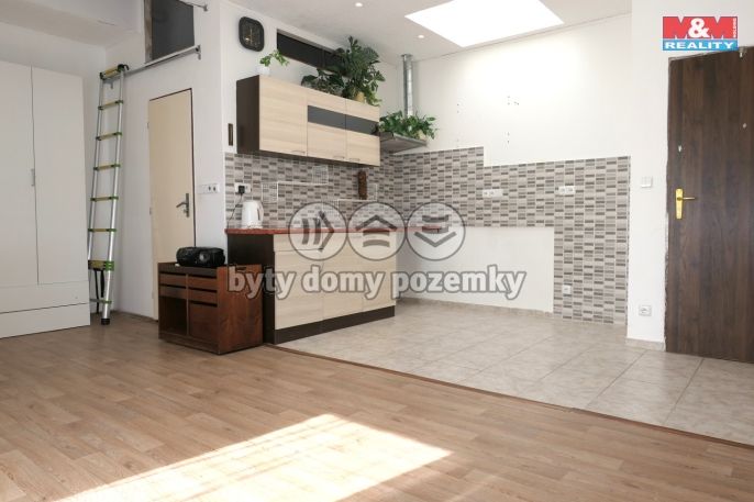 Pronájem, Byt 1+kk, Beroun