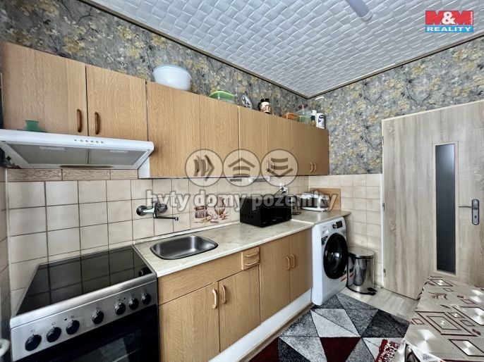 Prodej, Byt 3+1, Uhlířské Janovice