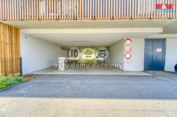 Pronájem, Garážové stání, Plzeň
