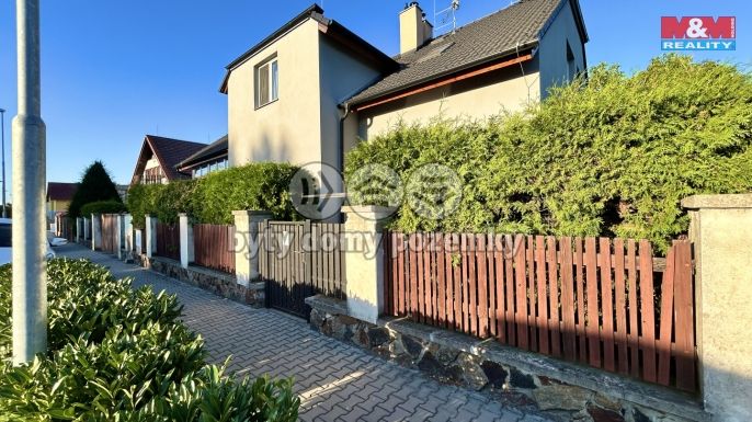 Pronájem, Obchod a služby, Sadská