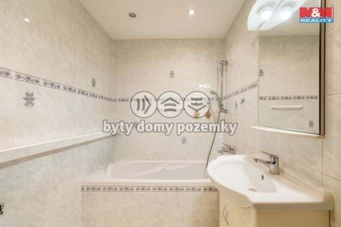 Pronájem, Byt 2+1, Trutnov