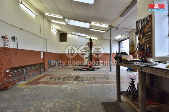 Pronájem, Obchodní objekt, Mělník