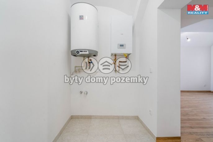 Pronájem, Byt 1+kk, Třebechovice pod Orebem