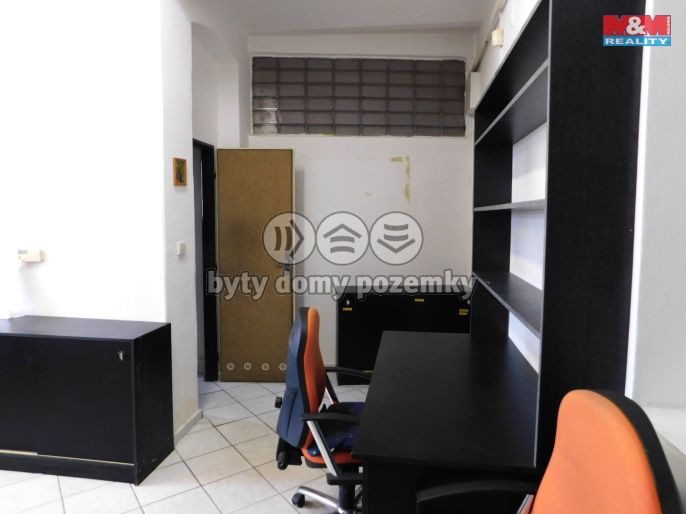 Pronájem, Obchod a služby, Cheb