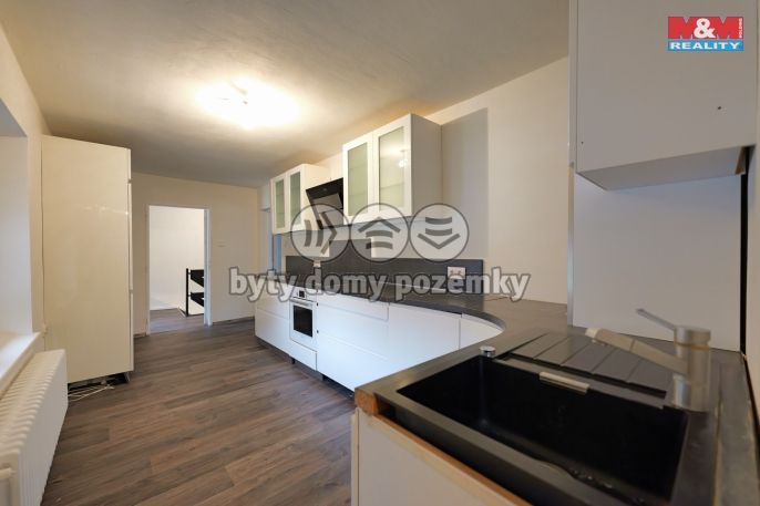 Prodej, Rodinný dům, Lešany