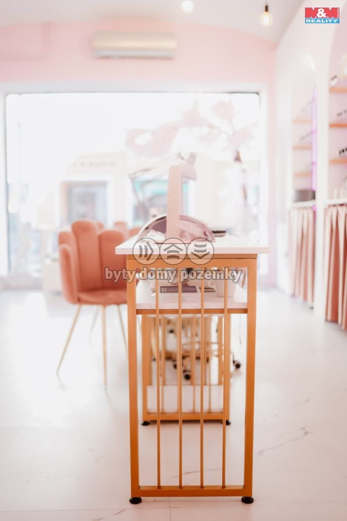 Prodej, Obchod a služby, Náchod