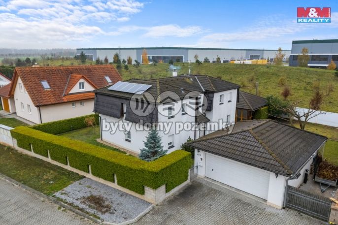 Prodej, Rodinný dům, 180 m², Jeneč, Západní