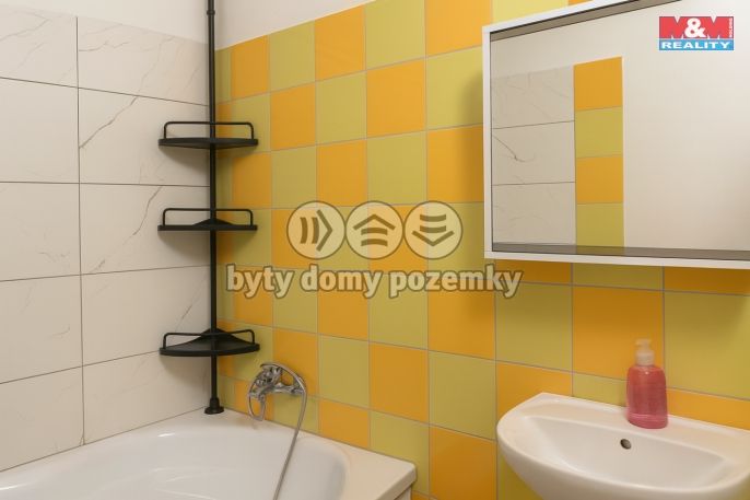 Prodej, Byt 3+1, Nepomyšl