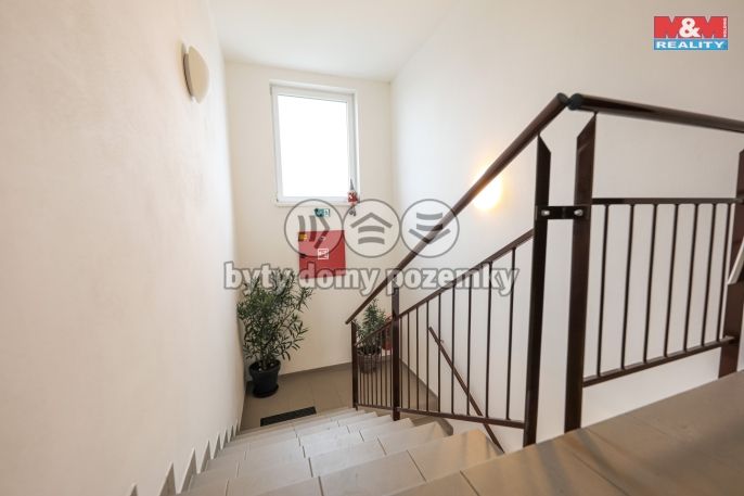 Prodej, Byt 4+kk, Vochov