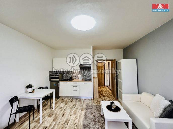 Pronájem, Byt 1+kk, Jablonec nad Nisou