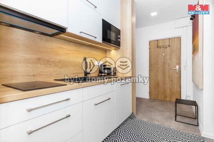 Pronájem, Byt 1+1, Pardubice