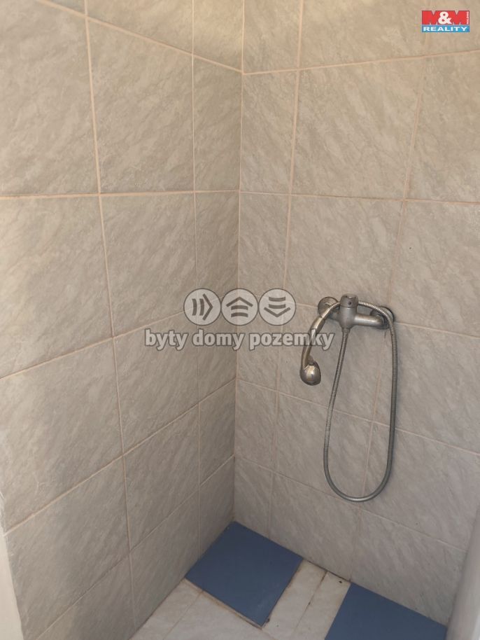 Pronájem, Byt 1+1, Lány