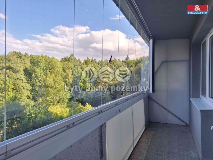 Pronájem, Byt 1+kk, Hrabyně