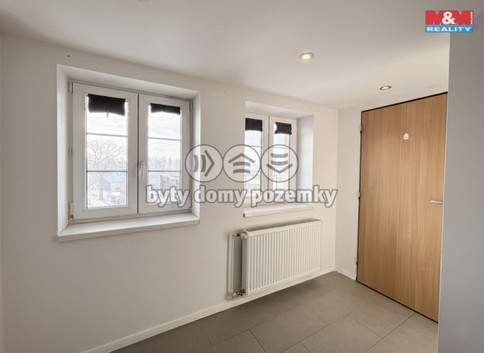 Pronájem, Byt 1+kk, Zákupy