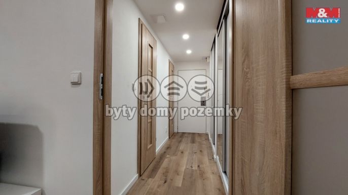 Pronájem, Byt 1+1, Třinec