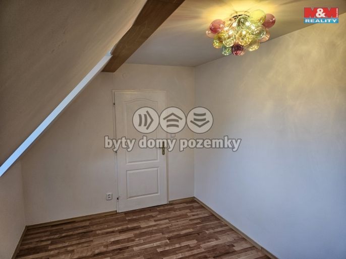 Pronájem, Byt 4+kk, Stochov