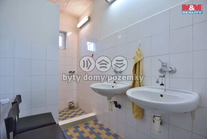 Pronájem, Obchodní objekt, Mělník