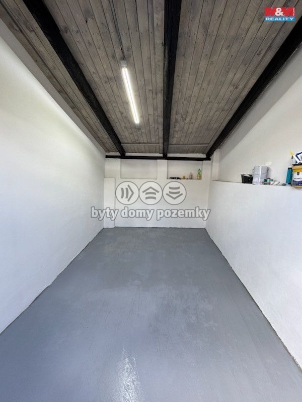 Pronájem, Garáž, Krupá