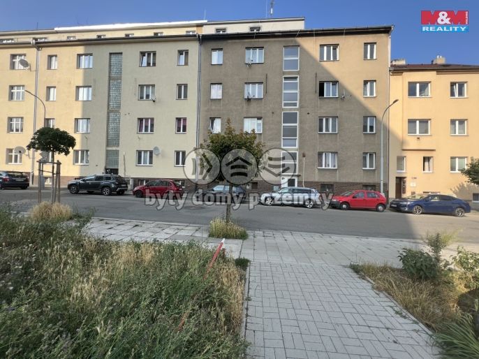Pronájem, Byt 3+1, Slaný