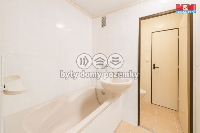 Pronájem, Byt 4+kk, Meziboří