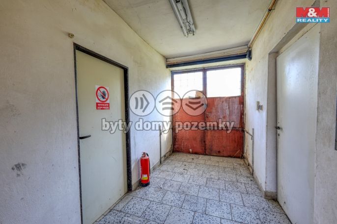 Pronájem, Obchod a služby, Nýřany