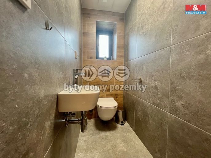 Pronájem, Byt 1+kk, Třeboň