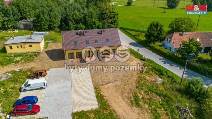 Prodej, Nájemní dům, Černá v Pošumaví