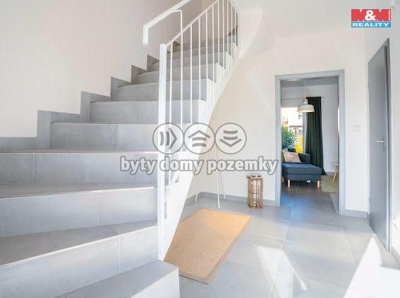 Prodej, Na klíč, Květnice