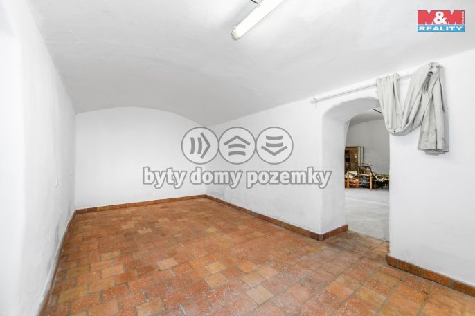 Pronájem, Zemědělská usedlost, Dobrovíz