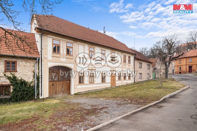 Prodej, Rodinný dům, 450 m², Buštěhrad, Náměstí