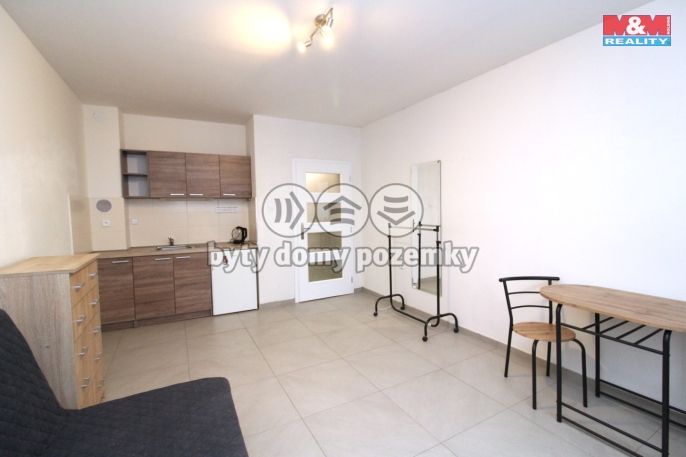 Pronájem, Byt 1+kk, Praha