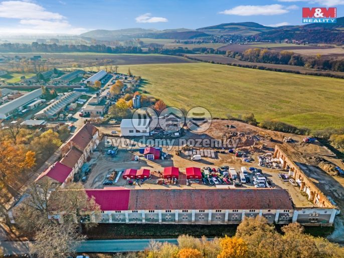 Pronájem, Sklad, Skuhrov