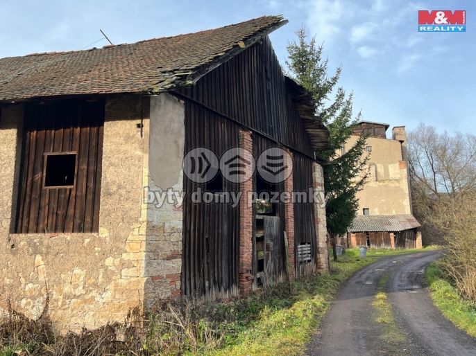 Prodej, Zemědělská usedlost, Pnětluky