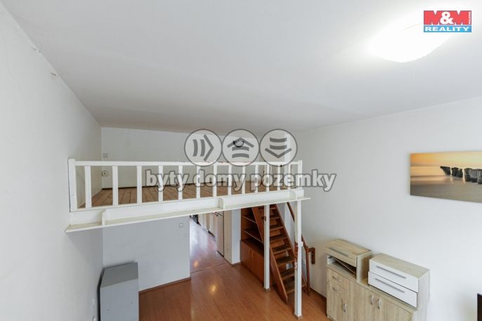 Pronájem, Byt 1+1, Karlovy Vary