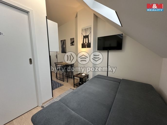 Pronájem, Byt 1+kk, Praha