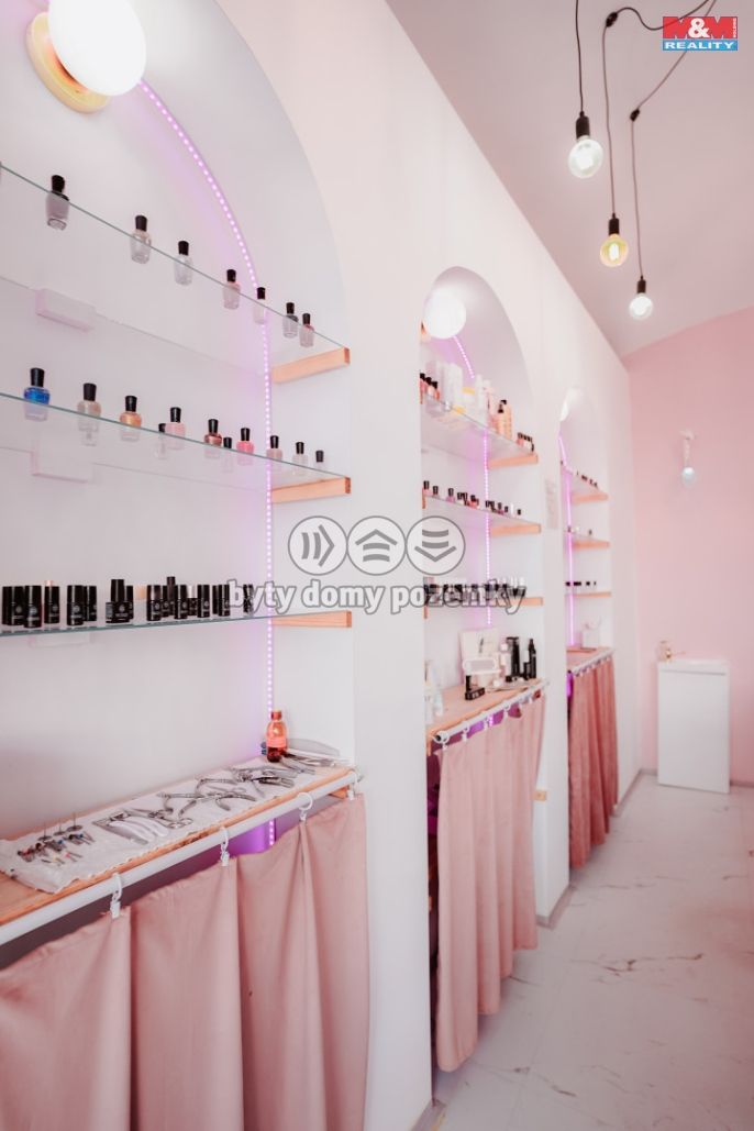 Prodej, Obchod a služby, Náchod