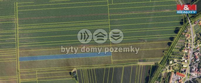 Prodej, Pole, Měnín