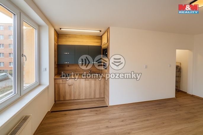 Pronájem, Byt 1+kk, Klášterec nad Ohří